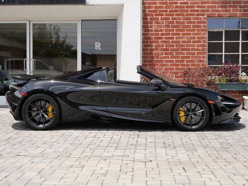 Used 2023 McLaren 720S Performance image 3