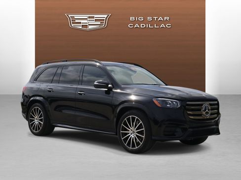 Used 2025 Mercedes-Benz GLS 450 4MATIC image 7