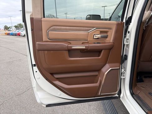 Used 2020 RAM 2500 Limited image 15