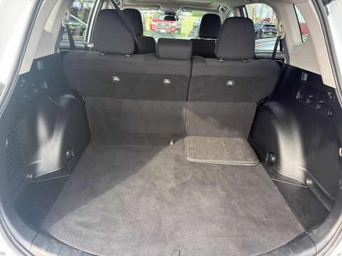 Used 2018 Toyota RAV4 XLE w/ Plus Extra Value Package image 17