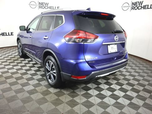 Certified 2018 Nissan Rogue SL w/ Premium Package image 5