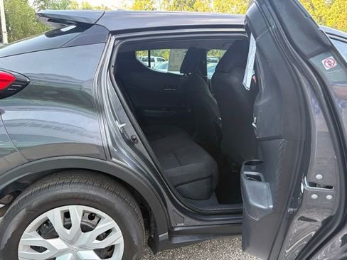Used 2021 Toyota C-HR LE image 29