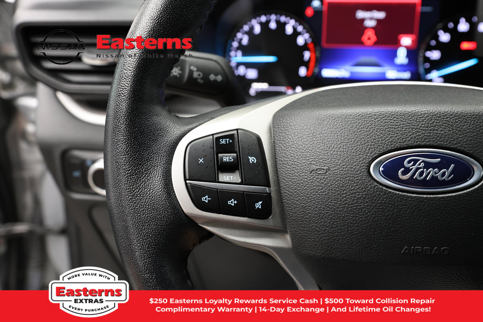 Used 2023 Ford Explorer XLT RWD image 15