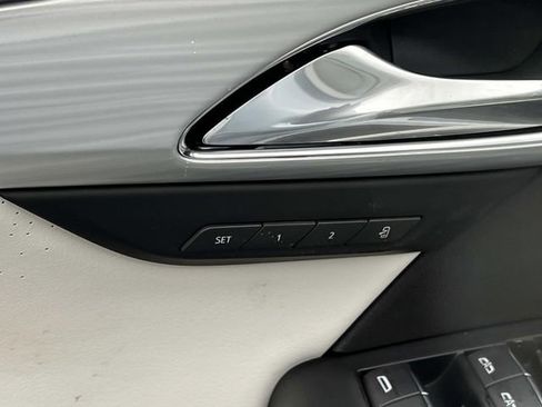 New 2026 Buick Envision Avenir AWD/4WD image 16