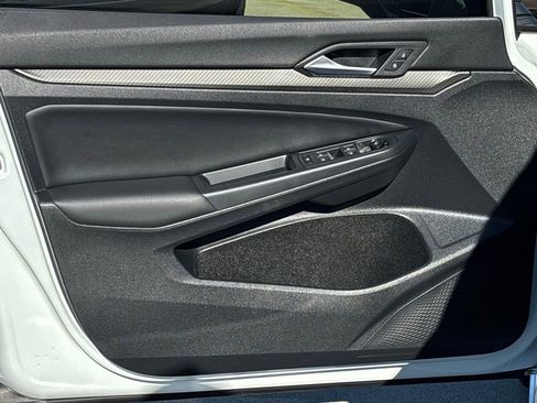 Used 2024 Volkswagen Golf R 2.0T image 14