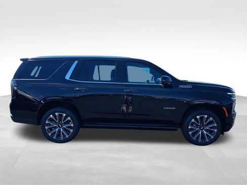New 2026 Chevrolet Tahoe High Country AWD/4WD image 9