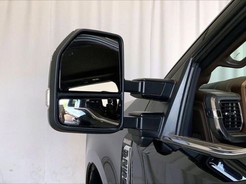 Used 2025 Ford F250 King Ranch w/ Tremor Off-Road Package image 10