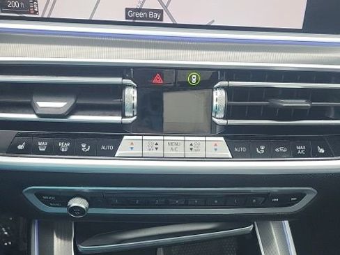 Used 2022 BMW X5 xDrive40i w/ M Sport Package AWD/4WD image 12