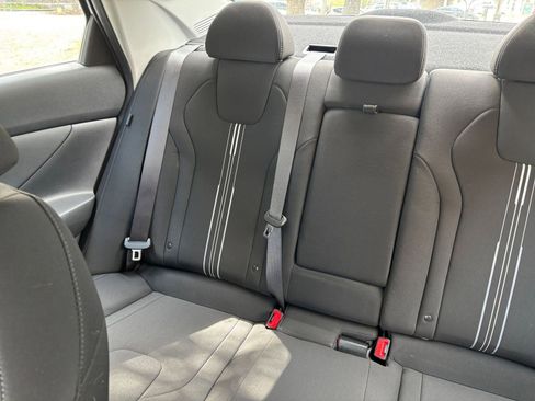 Used 2025 Hyundai Elantra SEL image 35