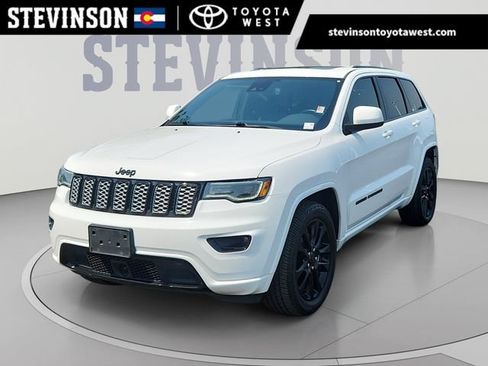Used 2021 Jeep Grand Cherokee Laredo X AWD/4WD image 1