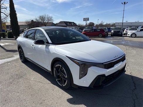 New 2026 Kia K4 GT-Line image 1