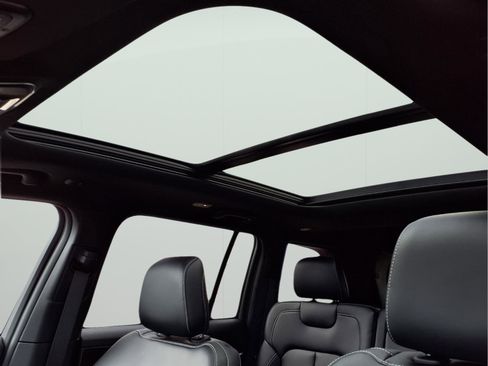 New 2026 Jeep Grand Cherokee Limited image 13