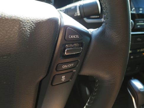 Used 2024 Nissan Frontier SV w/ SV Convenience Package image 22