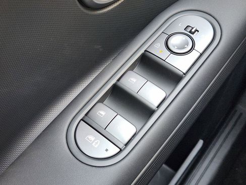 New 2026 Hyundai Ioniq 5 SE image 21