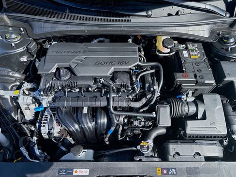 New 2026 Hyundai Elantra SE FWD image 22