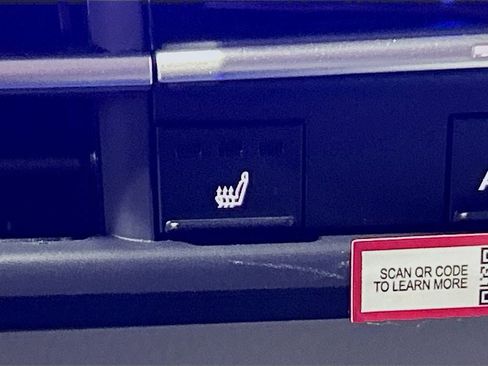 New 2026 Toyota Sienna XLE FWD image 17