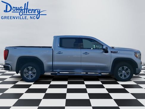 Used 2022 GMC Sierra 1500 SLT w/ SLT Convenience Package AWD/4WD image 6