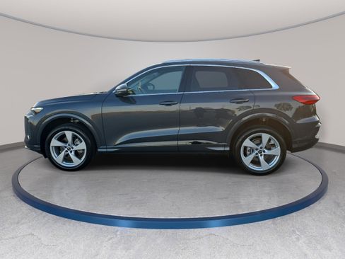 New 2025 Audi Q5 Premium Plus image 8