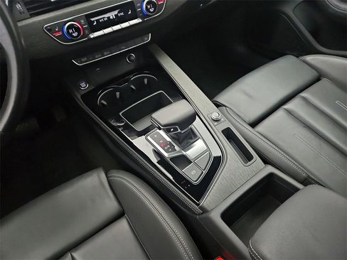Used 2022 Audi A4 2.0T Premium Plus image 16