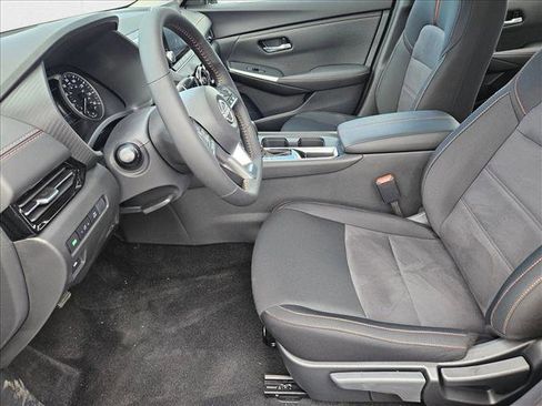 New 2025 Nissan Sentra SR image 4