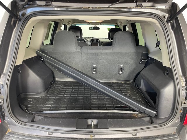 Used 2017 Jeep Patriot Sport w/ Power Value Group AWD/4WD image 11