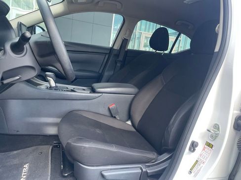 Used 2025 Nissan Sentra S FWD image 10