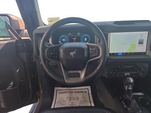 Used 2025 Ford Bronco Outer Banks AWD/4WD image 12