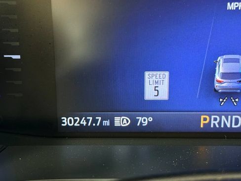 Used 2025 Ford Escape SE FWD image 21