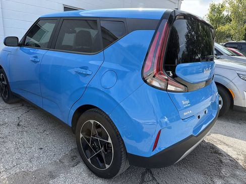 Certified 2025 Kia Soul EX FWD image 6