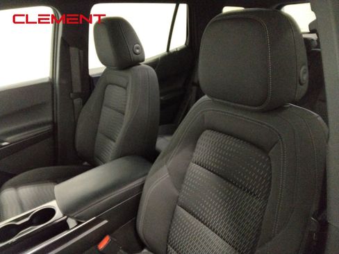 Used 2025 Chevrolet Equinox LT image 28