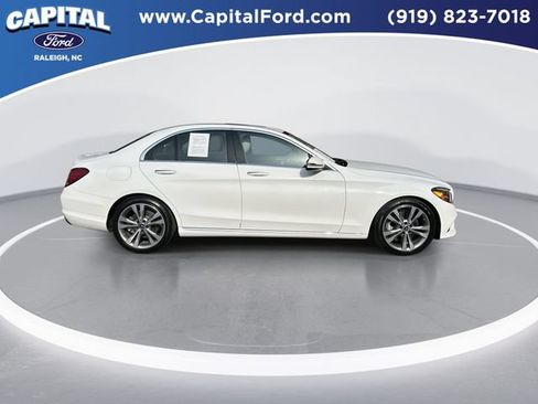 Used 2019 Mercedes-Benz C 300 Sedan image 9