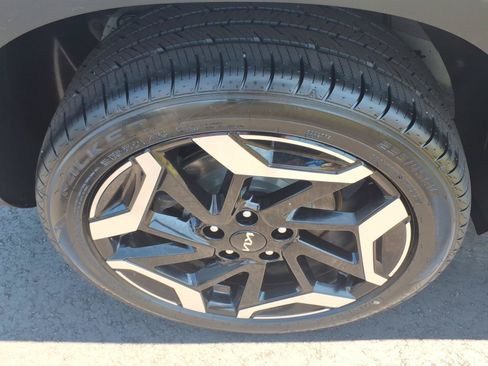 Used 2024 Kia Seltos SX w/ SX Sunroof Package AWD/4WD image 6