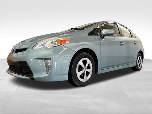 Used 2015 Toyota Prius Two image 11