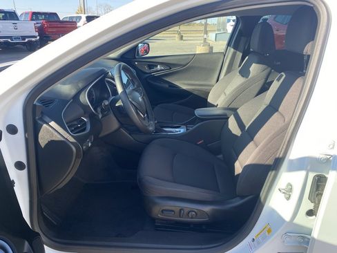 Used 2024 Chevrolet Malibu RS w/ LPO, Floor Liner Package image 10