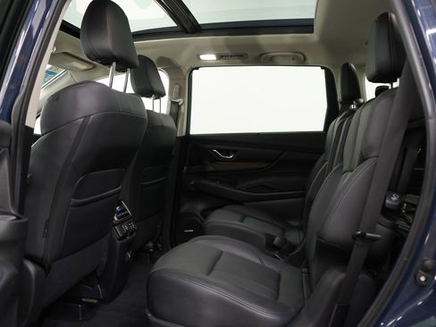 Used 2025 Subaru Ascent Bronze Edition image 20