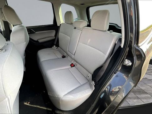 Used 2018 Subaru Forester 2.5i Premium AWD/4WD image 18