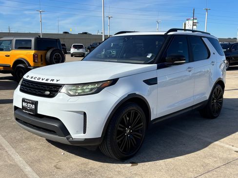 Used 2017 Land Rover Discovery HSE image 8