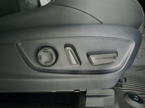 New 2026 Toyota Tacoma SR5 AWD/4WD image 34