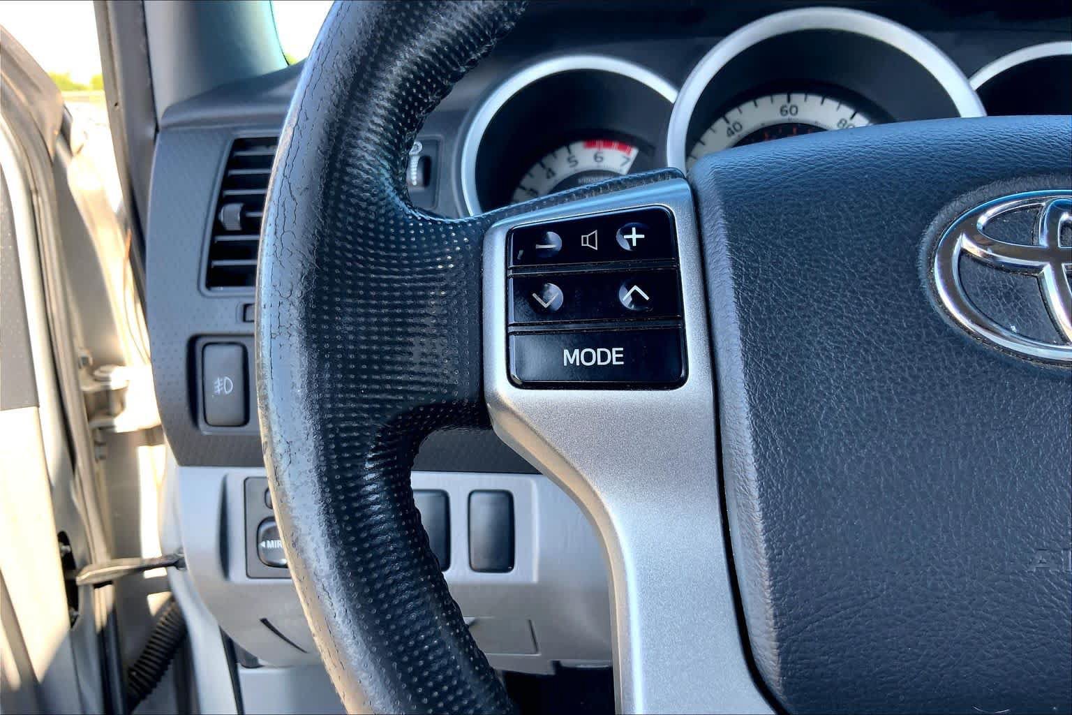 Used 2013 Toyota Tacoma PreRunner w/ SR5 Pkg RWD image 22