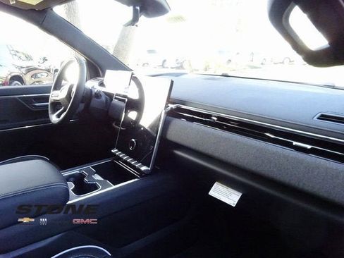 New 2026 GMC Sierra EV Elevation image 17