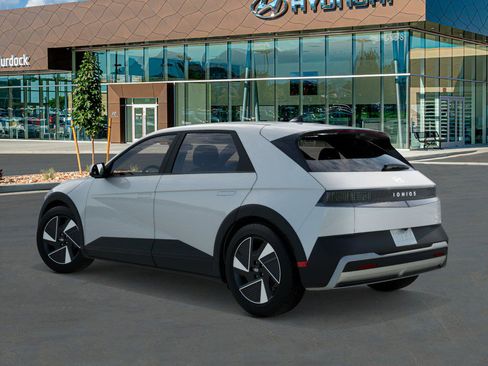 New 2026 Hyundai Ioniq 5 SEL image 44