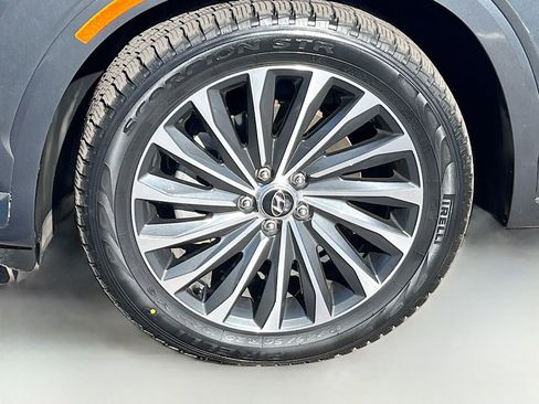 Used 2023 Hyundai Palisade Calligraphy image 34