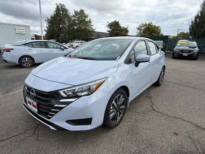 New 2025 Nissan Versa SV w/ Trunk Package