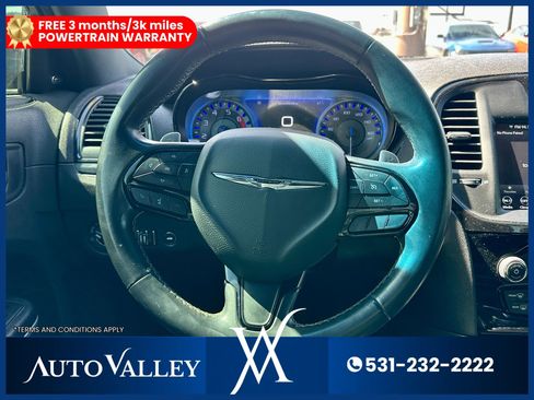 Used 2020 Chrysler 300 S image 31