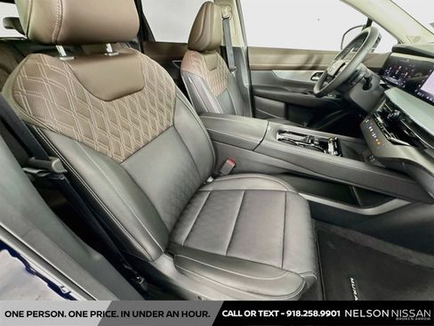 Certified 2025 Nissan Murano Platinum w/ Cargo Package AWD/4WD image 30