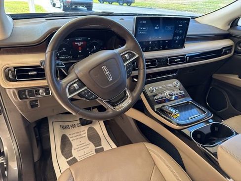 Used 2022 Lincoln Nautilus Reserve w/ Equipment Group 201A image 14