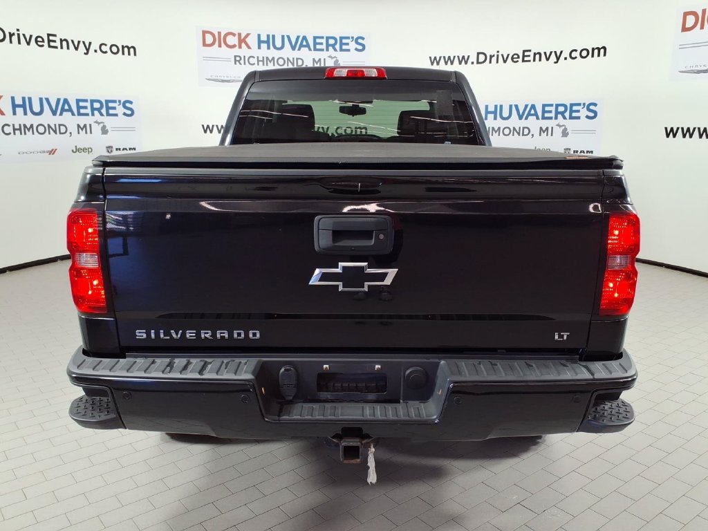 Used 2017 Chevrolet Silverado 1500 LT w/ Midnight Edition AWD/4WD image 5