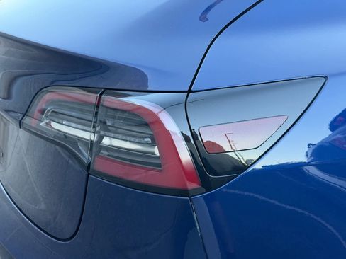 Used 2018 Tesla Model 3 Long Range image 18
