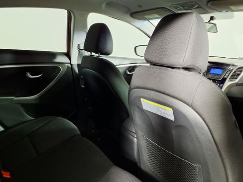Used 2016 Hyundai Elantra GT FWD image 11