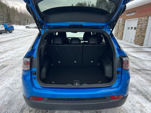 New 2026 Jeep Compass Limited image 20